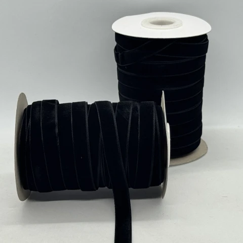 Бархатная лента 1 см (25 ярдов/22,75 м.), 03 чорний
