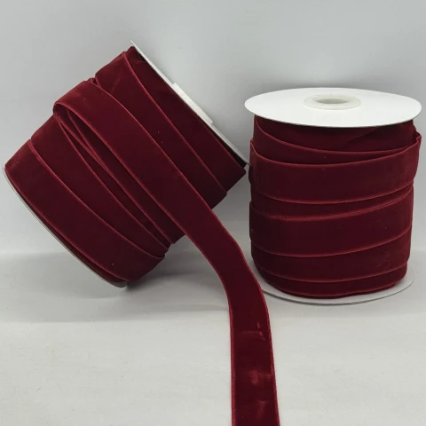 Оксамитова стрічка 2 см (25 ярдів/22,75 м.), 42 темний червоний