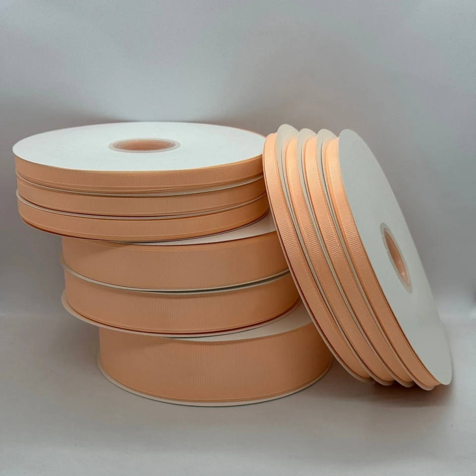 Лента репс 0.65 см (100 ярдов/91 м.), 1212 світлий персик