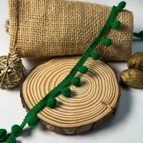 Тесьма с помпонами (20 ярдов/18,28 м.), 19 зелений