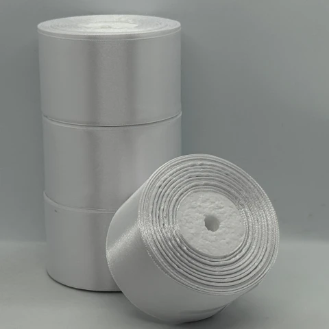 Атласна стрічка 5 см (33 м.), 01 білий