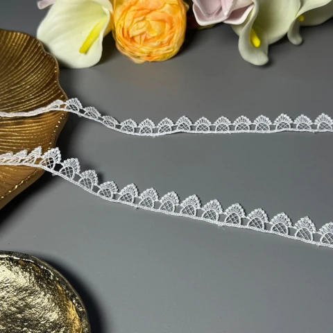 Кружево полиэстер ВВ "Элегантный штрих" 2 см. (1 м.), теплий білий
