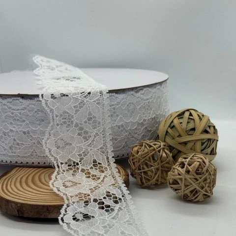 Кружево полиэстер цветное «Цветок соблазна» 6 см (1 м.), 1 білий