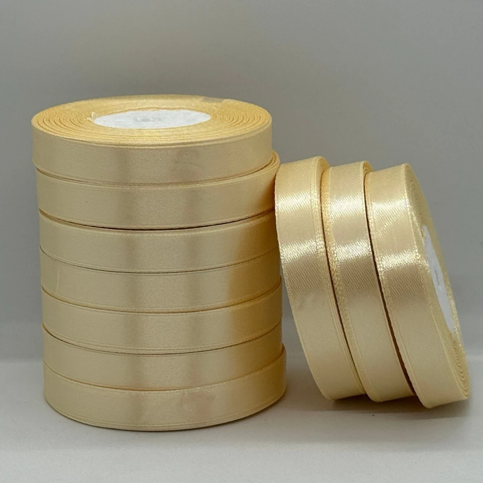 Атласная лента 1.2 см (33 м.), 02 темний молочний