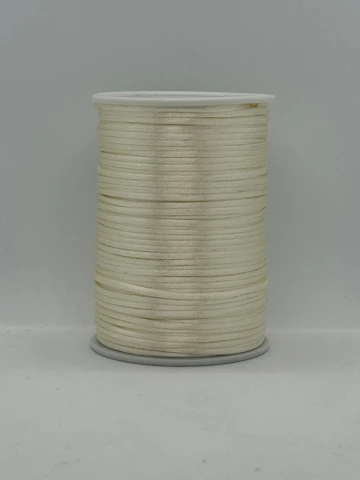 Шнур атласный корсетный 2.3 мм (100 ярдов/91,44 м.), 14 світлий молочний