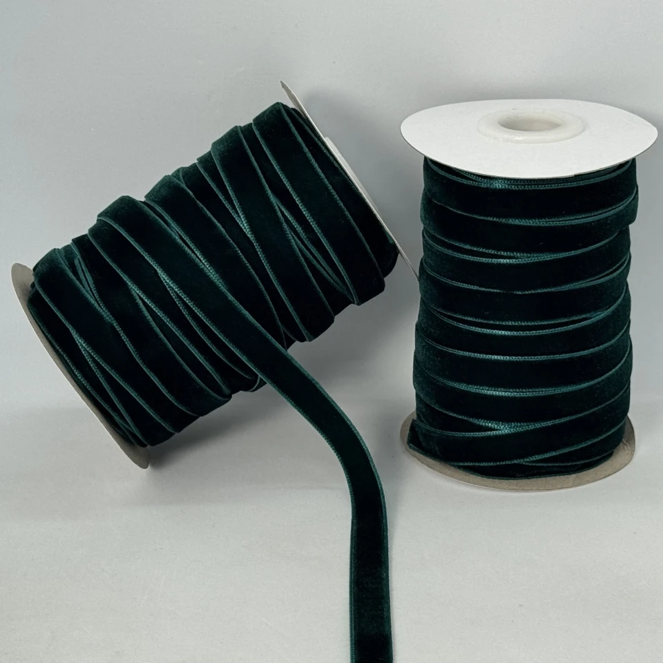 Бархатная лента 1 см (25 ярдов/22,75 м.), 34 зелений