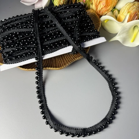 Кант с жемчугом черный (1 м.), чорний
