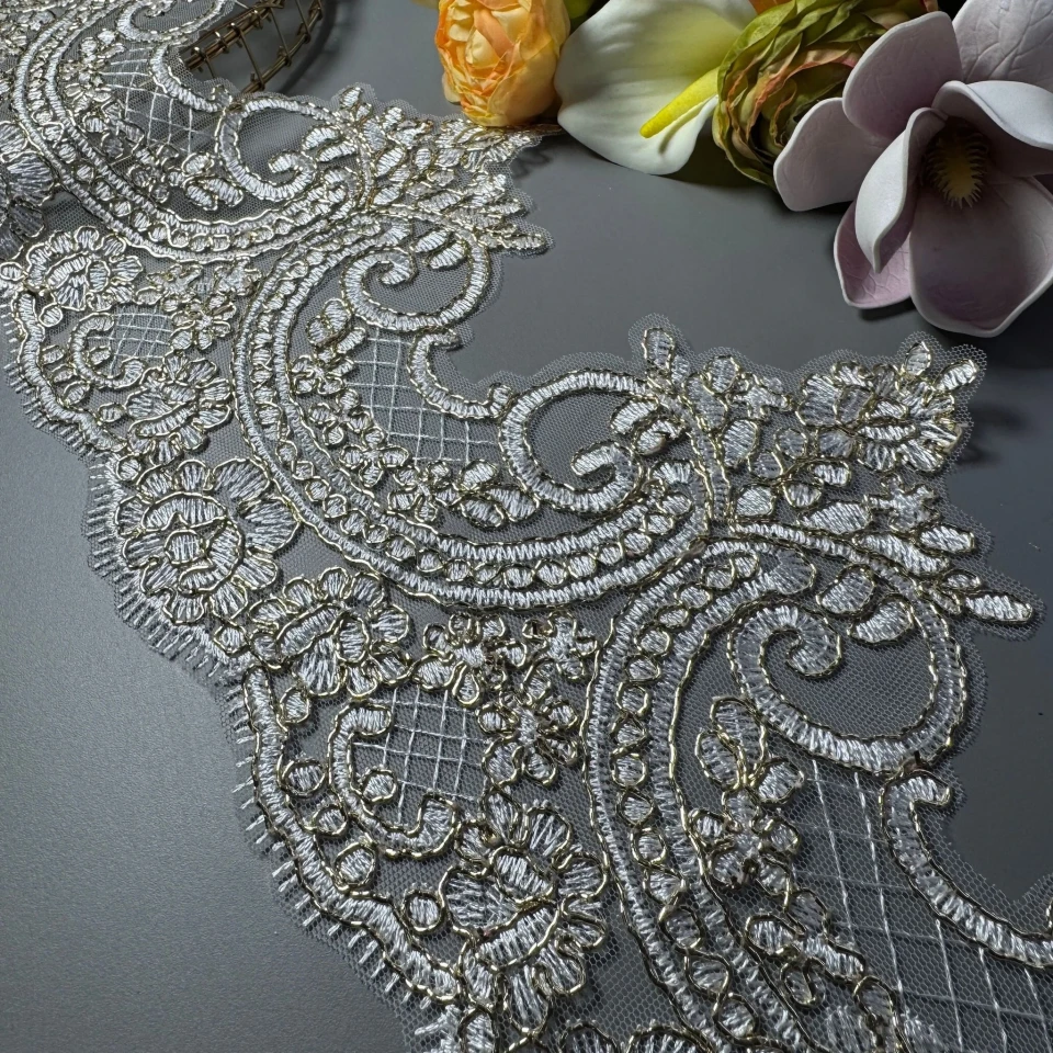 Кружево с кордовой нитью и люрекс «Лавандовая мечта» 17 см (1 метр), золото/теплий білий