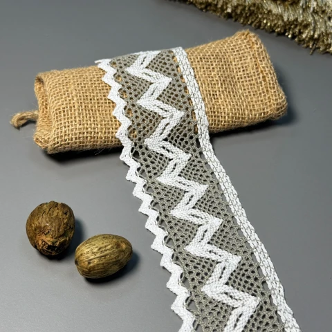 Мереживо макраме "Подих вітру" 6 см (1м), темно бежевий+білий