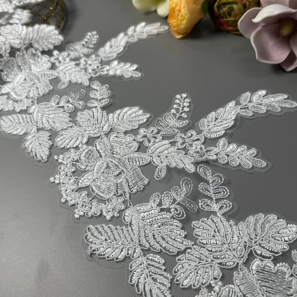 Мережево з кордовую ниткою «Ранкова роса»  21 см.(1 м.), білий